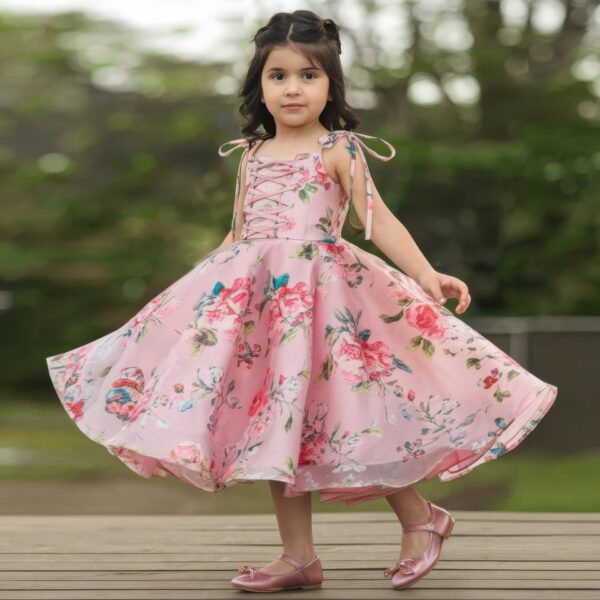Short gown for girls